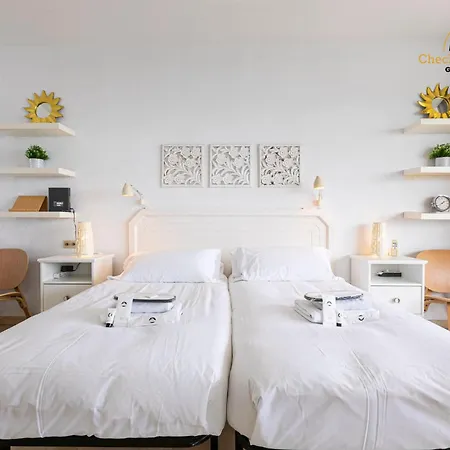 Castillo Santa Clara 1º Linea El Trasval Apartman